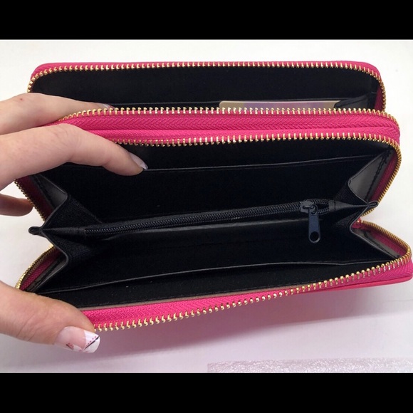 Pink textured faux leather double zipper purse - Picture 8 of 8